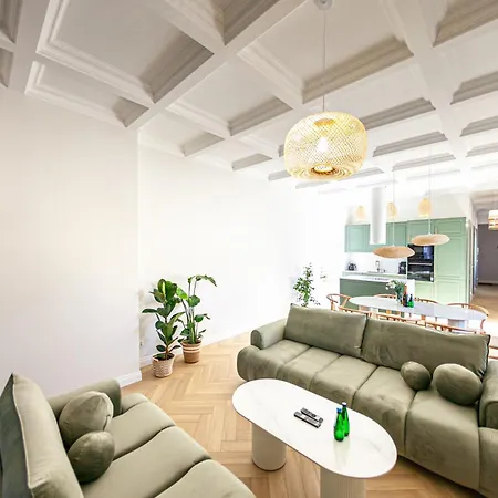 Ola Grand Sauna & Jacuzzi Appartamento *