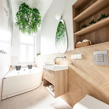 Ola Grand Sauna & Jacuzzi Гданьск