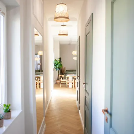 Ola Grand Sauna & Jacuzzi Appartamento *