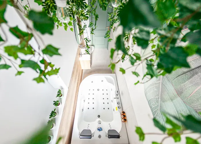 Ola Grand Sauna & Jacuzzi * 格但斯克